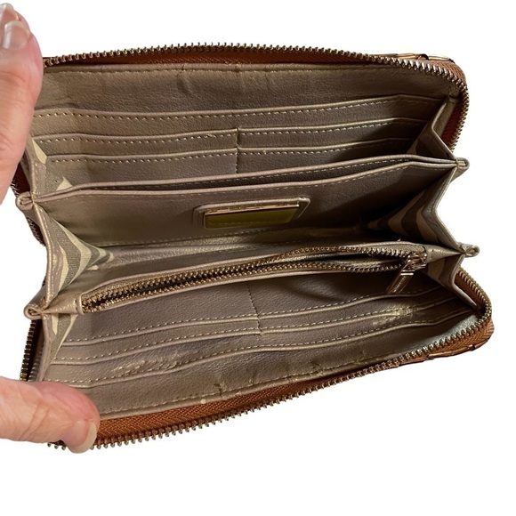 Deux LUX SUNSET ROSE GOLD WOVEN ZIP AROUND WALLET - Picture 6 of 8